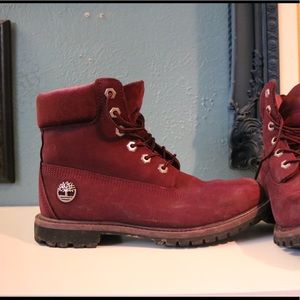 Maroon timberland boots, women’s size 8.5